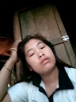 Luyen004 online show from 10, 4, 2026