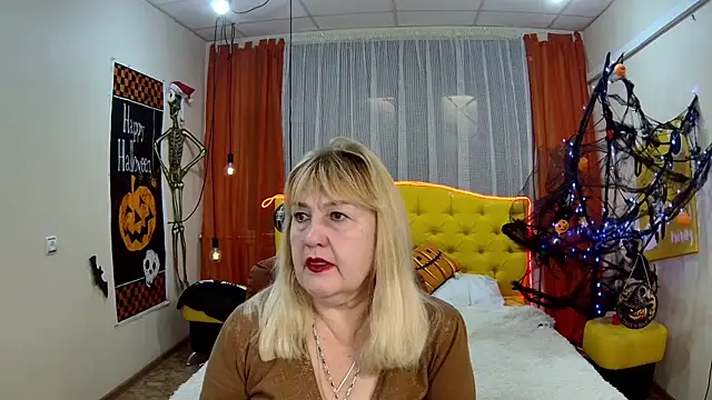 EmmaEllison online show from 26, 10, 2025