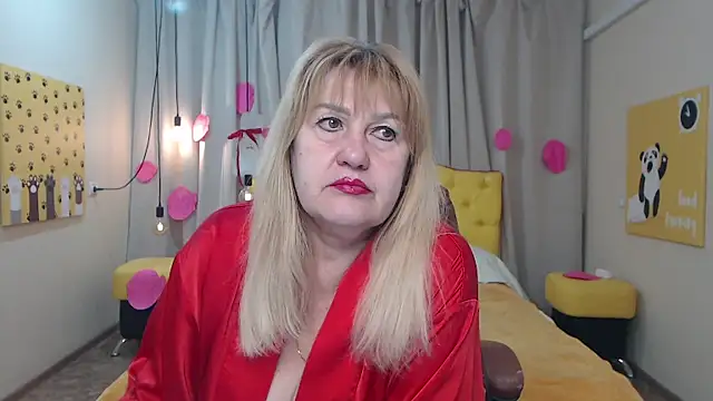 EmmaEllison online show from 14, 4, 2026