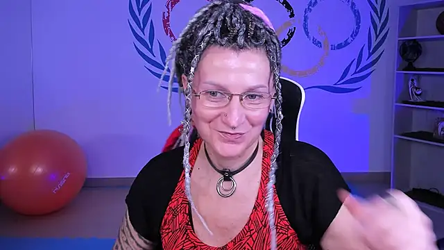 Snapshot of UmaSpace chatting on 30, 9, 2025 UmaSpace online show from 30, 9, 2025