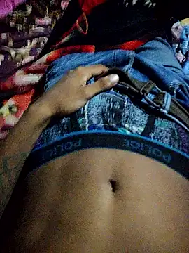 Snapshot of MadForU chatting on 3, 10, 2025 MadForU online show from 3, 10, 2025