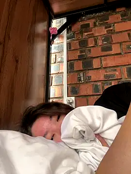 LAURA LLL online show from 16, 9, 2025