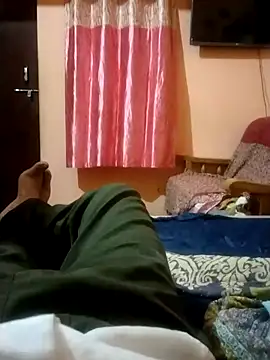 Snapshot of monarani5986 chatting on 31, 10, 2025 monarani5986 online show from 31, 10, 2025