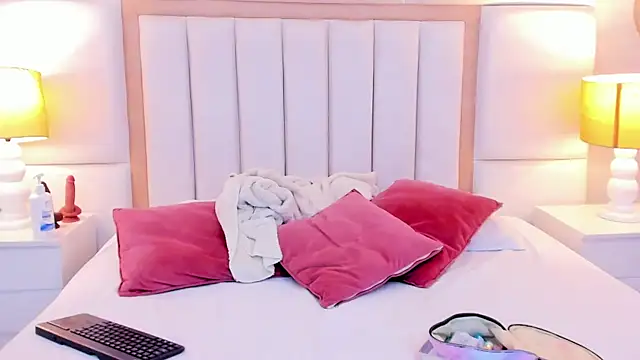 LaylaaDoll online show from 2, 3, 2026