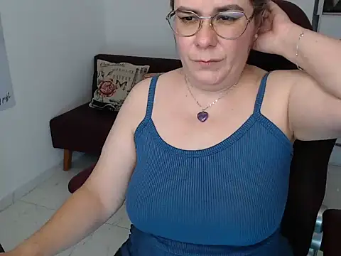 Snapshot of Sofy_Hande chatting on 10, 10, 2025 Sofy Hande online show from 10, 10, 2025