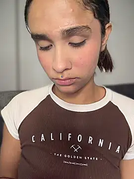 Isabella-Teen online show from 11, 3, 2026