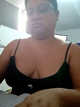 Chiki hot92 online show from 8, 1, 2026