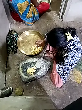 Snapshot of Priyabhabhi1996 chatting on 12, 4, 2026 Priyabhabhi1996 online show from 12, 4, 2026