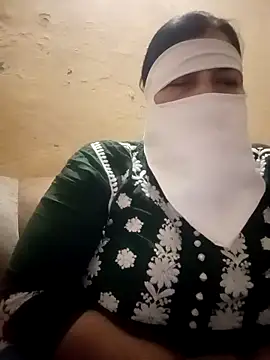 Love-890 online show from 3, 11, 2025