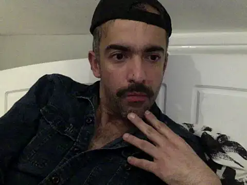 RodrigoMar58975 online show from 18, 10, 2025