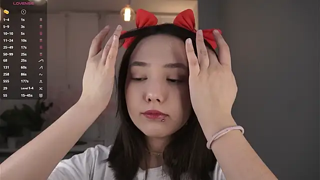 RenaeConnerley online show from 23, 12, 2025