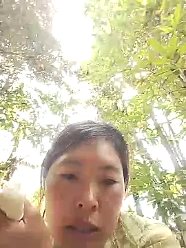 Snapshot of Siathong chatting on 22, 9, 2025 Siathong online show from 22, 9, 2025