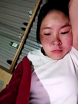 Snapshot of Siathong chatting on 4, 10, 2025 Siathong online show from 4, 10, 2025