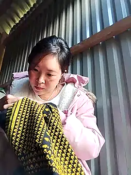 Snapshot of Siathong chatting on 9, 10, 2025 Siathong online show from 9, 10, 2025