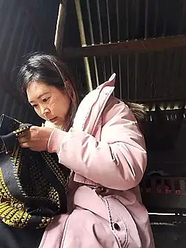 Snapshot of Siathong chatting on 21, 10, 2025 Siathong online show from 21, 10, 2025