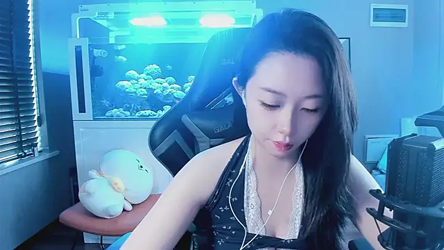 Keke-Bai online show from 10, 10, 2025