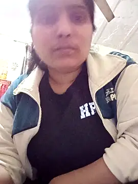 Snapshot of aliya-jaan71 chatting on 4, 2, 2026 aliya-jaan71 online show from 4, 2, 2026