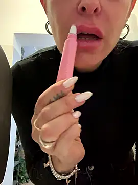 Snapshot of ainaht chatting on 8, 1, 2026 ainaht online show from 8, 1, 2026