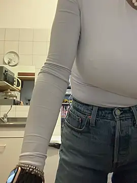 Snapshot of ainaht chatting on 21, 2, 2026 ainaht online show from 21, 2, 2026