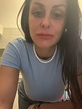 Snapshot of ainaht chatting on 19, 3, 2026 ainaht online show from 19, 3, 2026