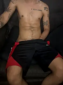 Snapshot of latinoxx1992 chatting on 16, 9, 2025 latinoxx1992 online show from 16, 9, 2025