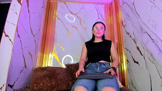 Snapshot of celeste_hot__ chatting on 4, 10, 2025 celeste hot online show from 4, 10, 2025