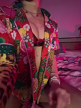 Texxaspearl online show from 6, 3, 2026