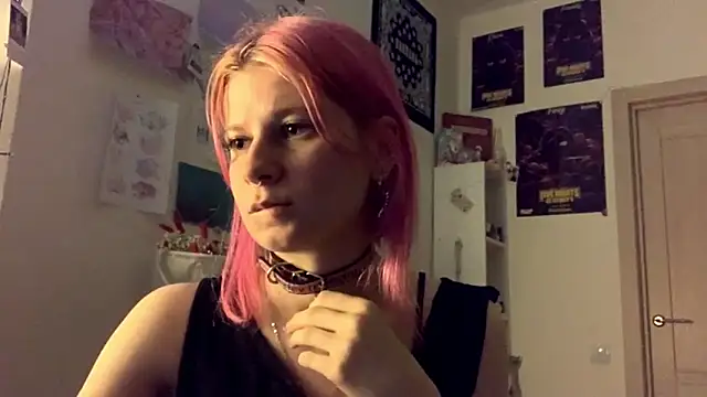 Snapshot of PinkVampire chatting on 21, 9, 2025 PinkVampire online show from 21, 9, 2025