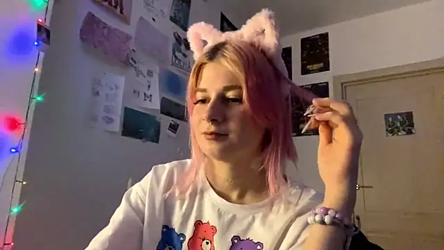 Snapshot of PinkVampire chatting on 10, 10, 2025 PinkVampire online show from 10, 10, 2025