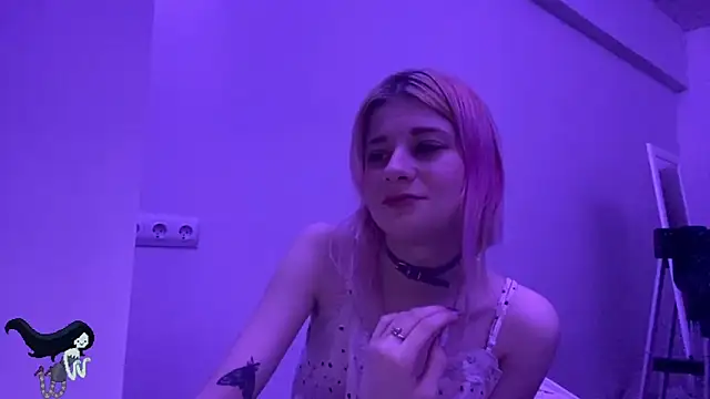 Snapshot of PinkVampire chatting on 26, 10, 2025 PinkVampire online show from 26, 10, 2025