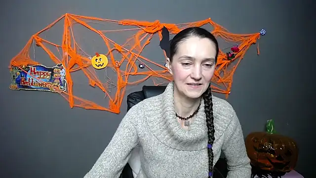 TayaFinch online show from 4, 11, 2025