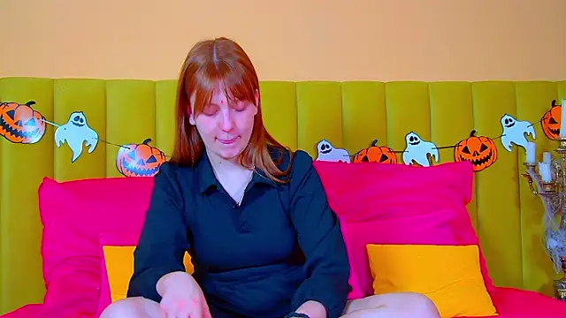 BeatriceBinoche online show from 25, 10, 2025