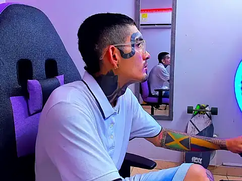 boy tatto777 online show from 23, 9, 2025