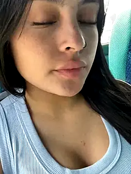 Snapshot of Karla_1-2 chatting on 29, 9, 2025 Karla 1-2 online show from 29, 9, 2025