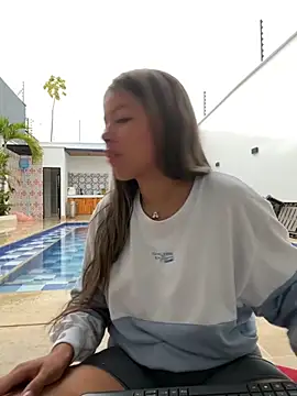 EMILIIA RICHTER   online show from 12, 10, 2025