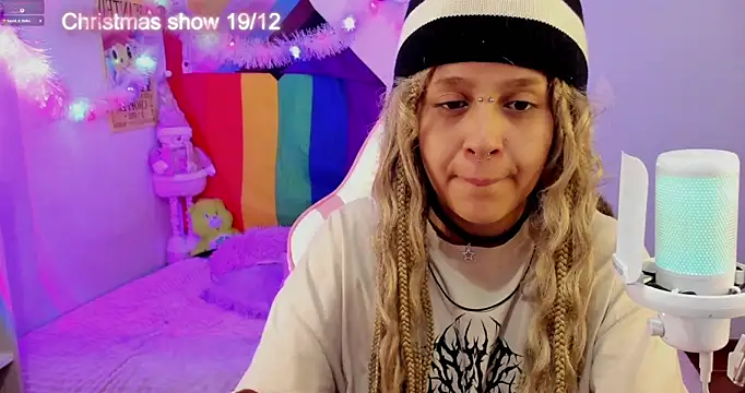 NekoWaifu online show from 17, 12, 2025