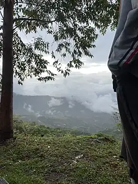 Snapshot of sky-wolves chatting on 10, 10, 2025 sky-wolves online show from 10, 10, 2025