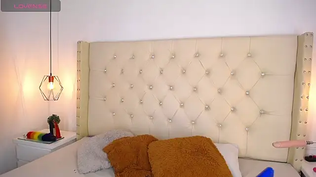 bycandy  online show from 1, 12, 2025