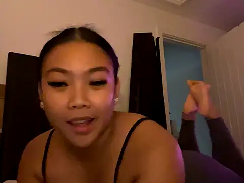 Snapshot of MissCherryyxox chatting on 16, 9, 2025 MissCherryyxox online show from 16, 9, 2025