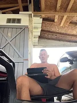 Snapshot of countryboi2002 chatting on 8, 10, 2025 countryboi2002 online show from 8, 10, 2025