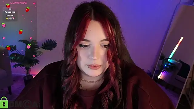 Mia R0ss online show from 7, 4, 2026