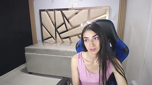 Maily a  online show from 16, 11, 2025