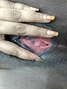 Snapshot of telugu_honey1 chatting on 30, 11, 2025 telugu honey1 online show from 30, 11, 2025