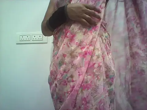 Snapshot of telugu_honey1 chatting on 19, 7, 2026 telugu honey1 online show from 19, 7, 2026