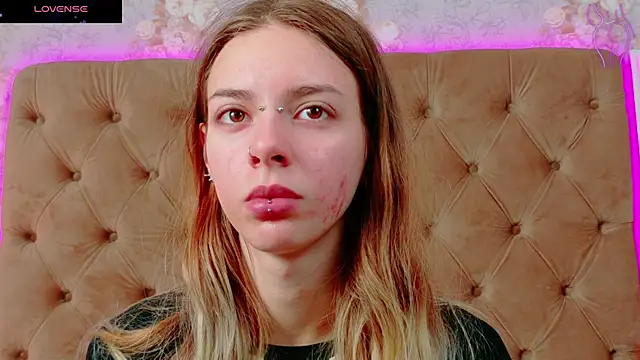 CoraVex online show from 15, 10, 2025