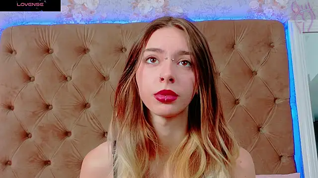 CoraVex online show from 22, 10, 2025