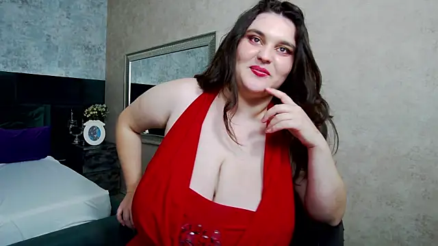 SaraElise online show from 16, 9, 2025