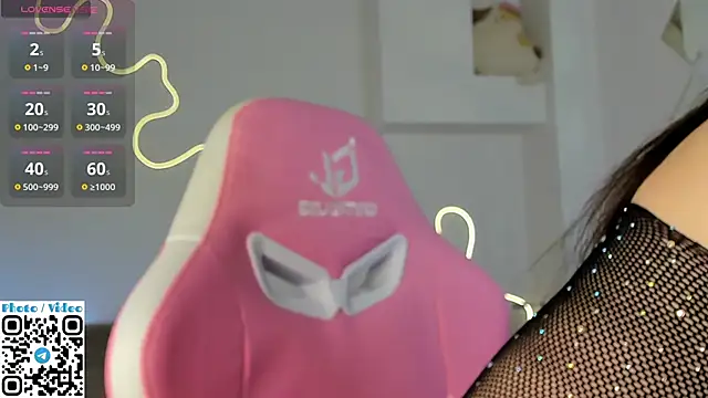 Helen Spark online show from 13, 10, 2025