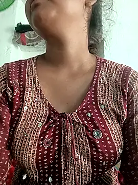 Hot Shredha online show from 2, 10, 2025