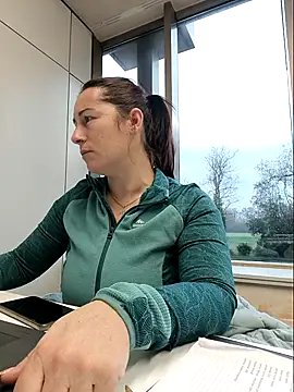 bichota85 online show from 15, 12, 2025